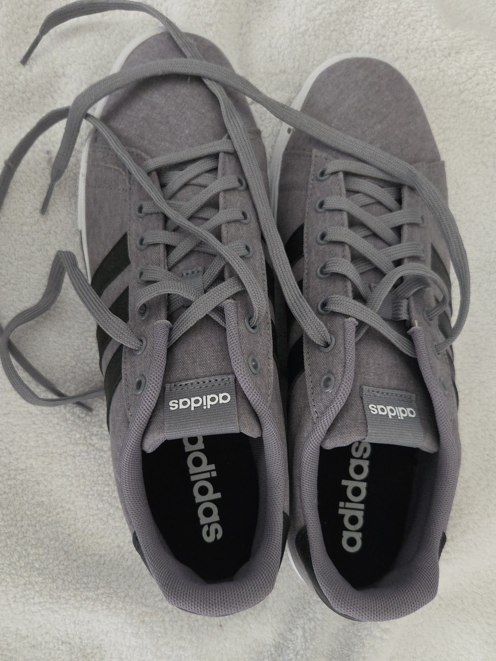 adidas Men's Gray Low-Top Sneakers with Black Stripes